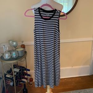 Time and Tru Size Medium Swing Dress in EUC Great Swim Coverup!